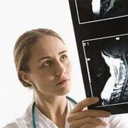 يتم تحديد تشخيص مرض العظم باستخدام فحص X -Ray